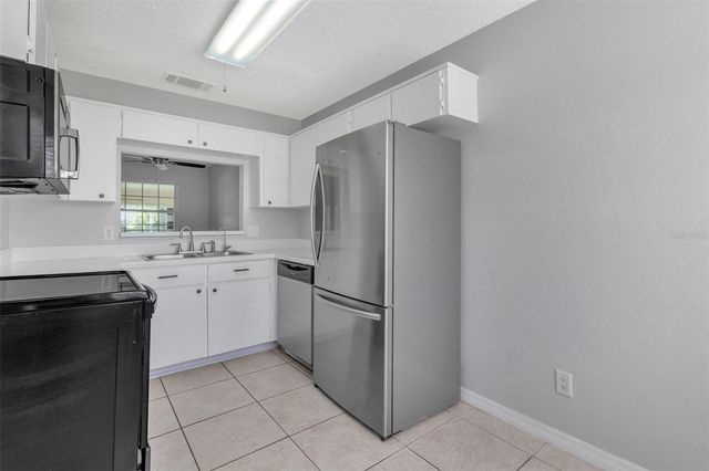2037 WATERLEAF STREET, Orlando, FL 32837