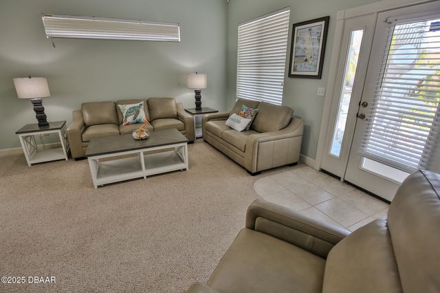 169 Key Colony Court, Daytona Beach, FL 32118