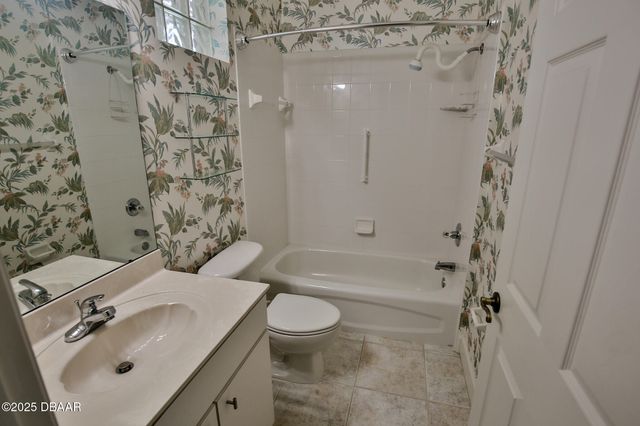 169 Key Colony Court, Daytona Beach, FL 32118