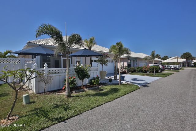 169 Key Colony Court, Daytona Beach, FL 32118