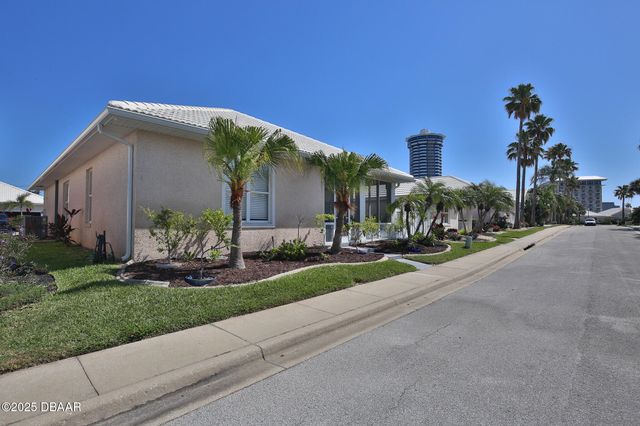 169 Key Colony Court, Daytona Beach, FL 32118