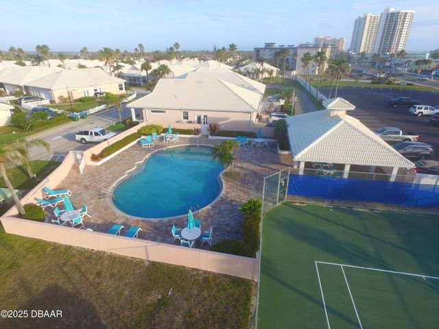 169 Key Colony Court, Daytona Beach, FL 32118