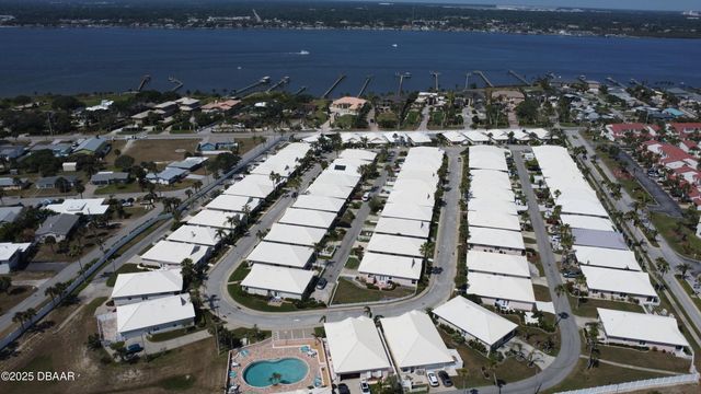 169 Key Colony Court, Daytona Beach, FL 32118