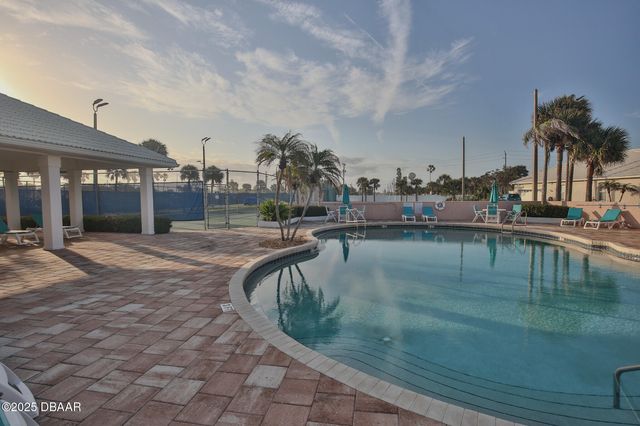 169 Key Colony Court, Daytona Beach, FL 32118