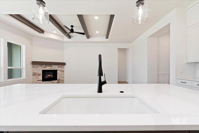 7096 W Newton St, Eagle, ID 83616