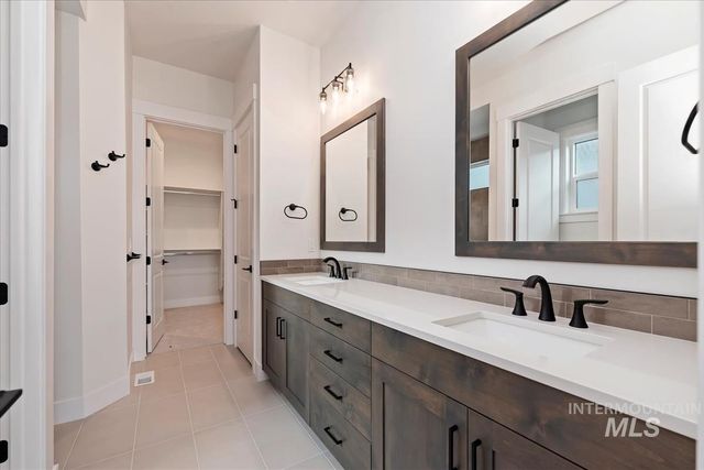 7096 W Newton St, Eagle, ID 83616