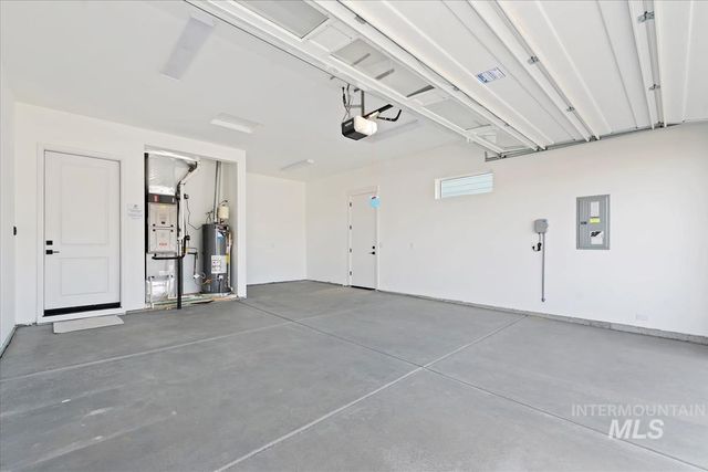 7096 W Newton St, Eagle, ID 83616