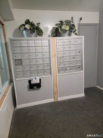 393 Laurel Avenue 210, Bridgeport, CT 06605