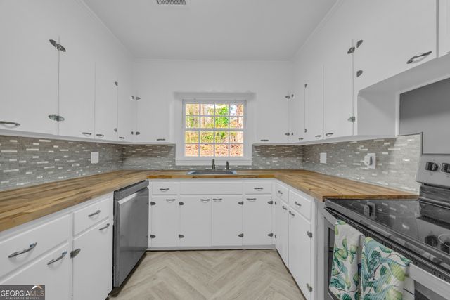 998 Rosedale Street, Toccoa, GA 30577