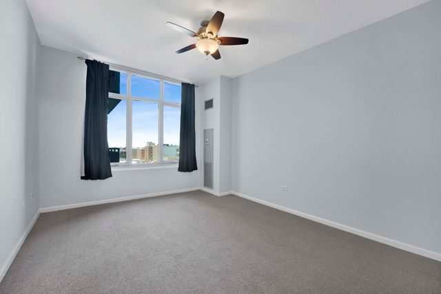 1134 W Granville Avenue 919, Chicago, IL 60660