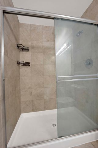 1134 W Granville Avenue 919, Chicago, IL 60660