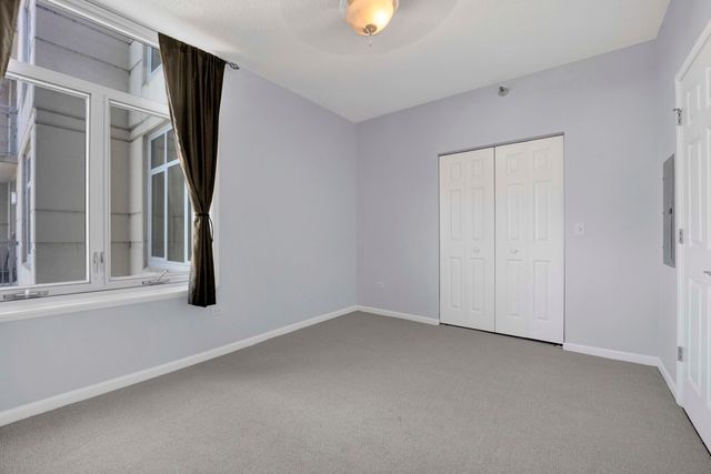 1134 W Granville Avenue 919, Chicago, IL 60660