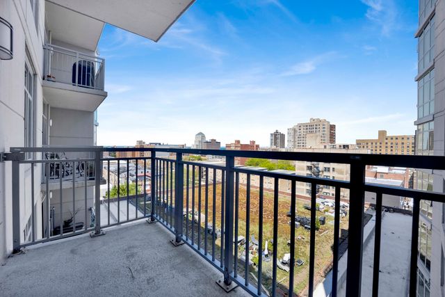 1134 W Granville Avenue 919, Chicago, IL 60660