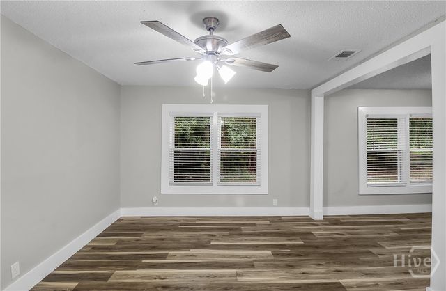 123 2nd Avenue, Midway, GA 31320