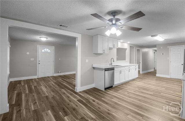 123 2nd Avenue, Midway, GA 31320