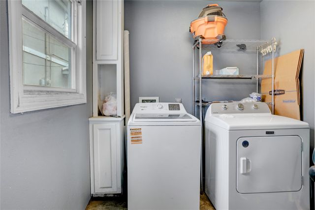 734 W 21st Street, Houston, TX 77008