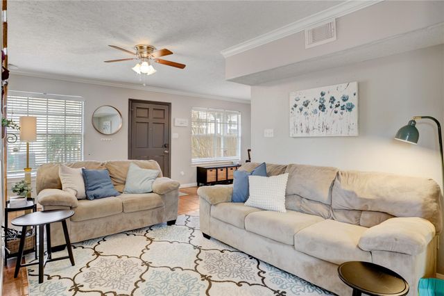 734 W 21st Street, Houston, TX 77008