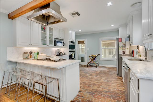 734 W 21st Street, Houston, TX 77008