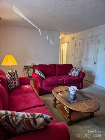 6227 Mayridge Drive, Charlotte, NC 28215