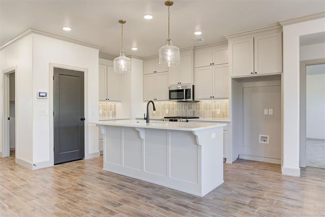 6109 Frankie Lynn Lane, Edmond, OK 73034