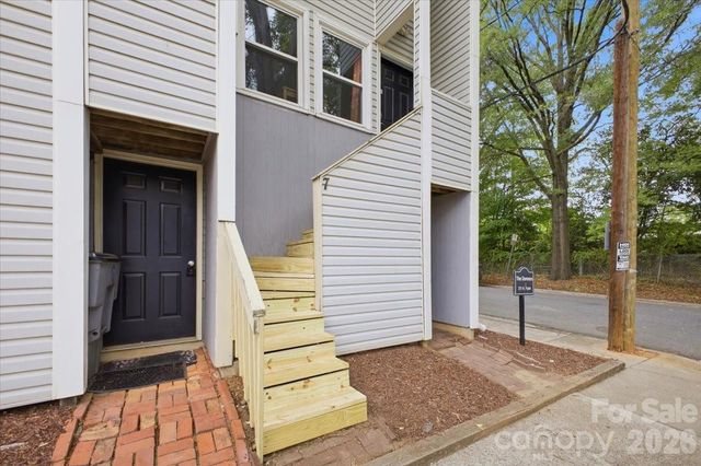 721 N Poplar Street 7, Charlotte, NC 28202