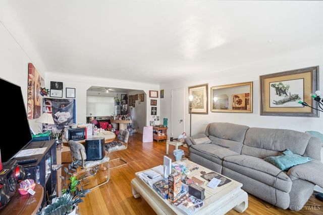 6211 Paddock Road, Cincinnati, OH 45216
