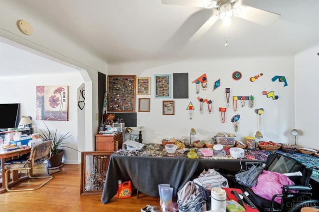 6211 Paddock Road, Cincinnati, OH 45216