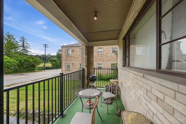 6211 Paddock Road, Cincinnati, OH 45216