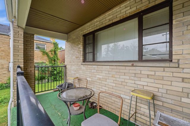 6211 Paddock Road, Cincinnati, OH 45216