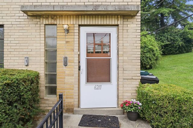 6211 Paddock Road, Cincinnati, OH 45216