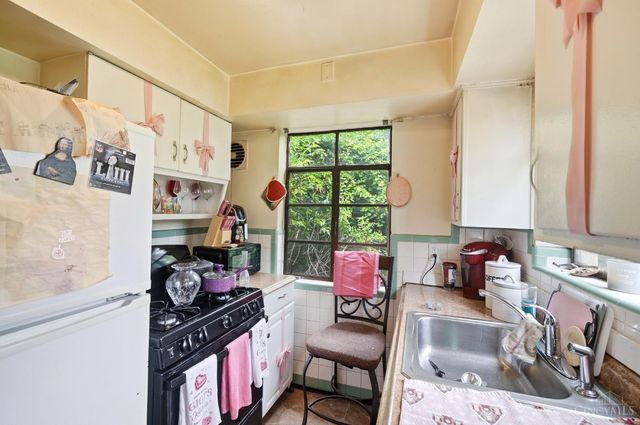 6211 Paddock Road, Cincinnati, OH 45216