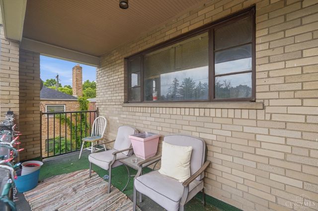6211 Paddock Road, Cincinnati, OH 45216