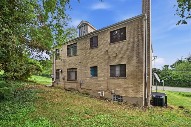 6211 Paddock Road, Cincinnati, OH 45216