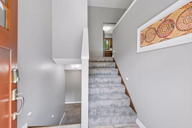 7862 Polaris Lane N, Maple Grove, MN 55311