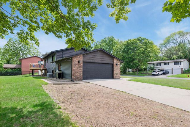 7862 Polaris Lane N, Maple Grove, MN 55311