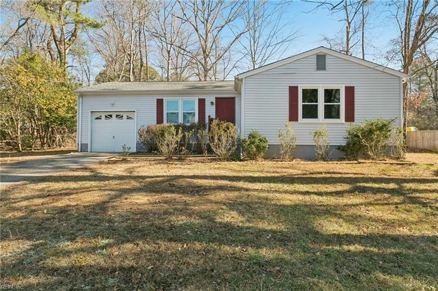 143 W Rexford DR, Newport News, VA 23608