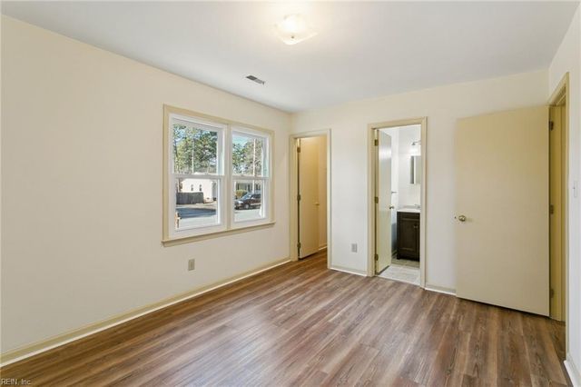 143 W Rexford DR, Newport News, VA 23608