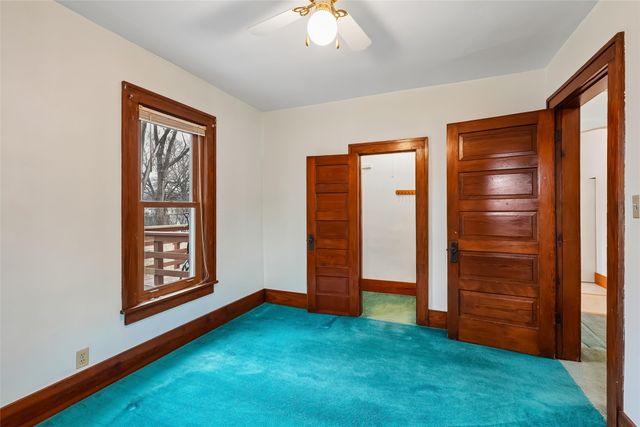 909 E Euclid Avenue, Indianola, IA 50125