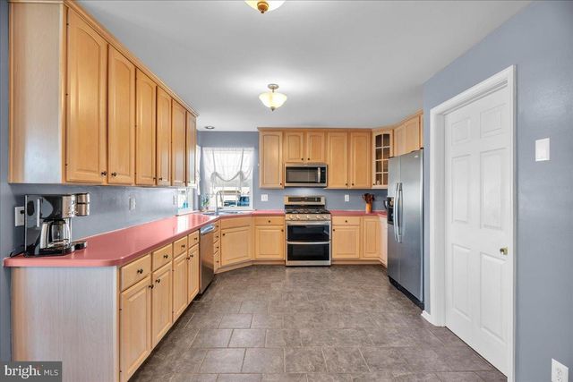 14 TWO PENNY RUN WEST RUN W, Pilesgrove, NJ 08098