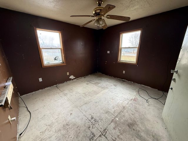 516 W Minnesota Avenue, Mahnomen, MN 56557