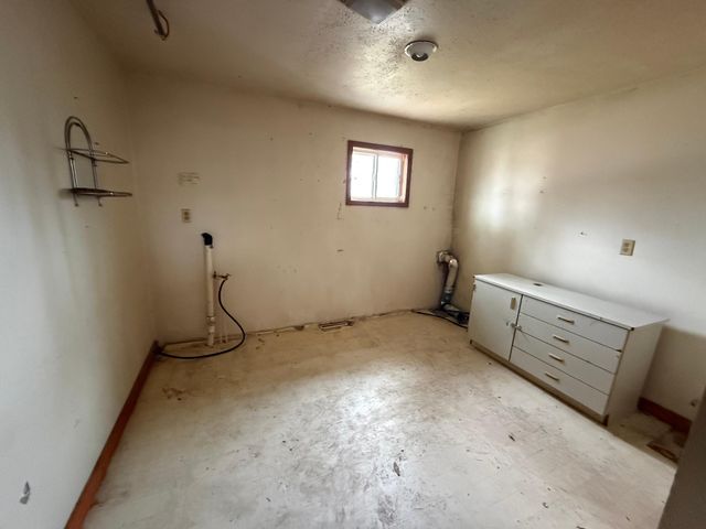 516 W Minnesota Avenue, Mahnomen, MN 56557