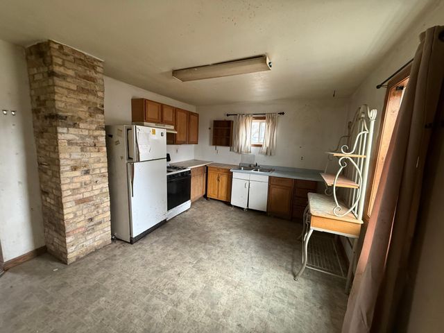 516 W Minnesota Avenue, Mahnomen, MN 56557