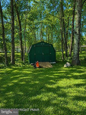 1119 CRANBERRY DR, Bushkill, PA 18324