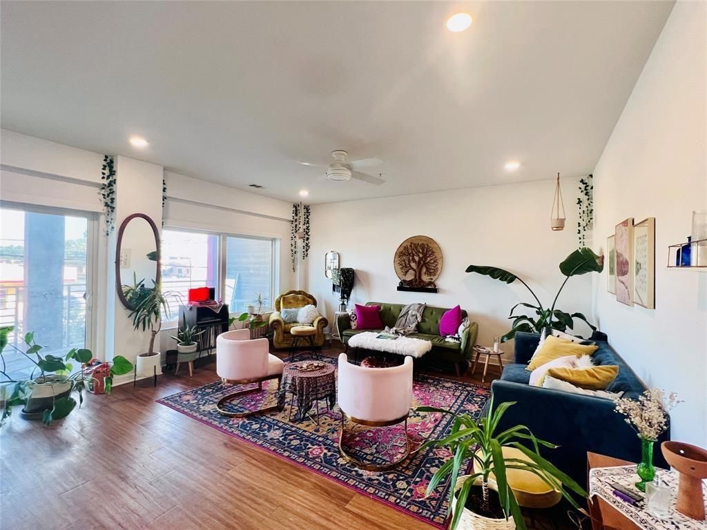 4361 S Congress Ave 206, Austin, TX 78745