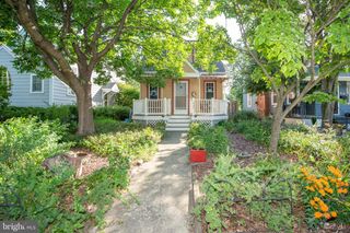 422 HARPER AVE, Morrisville, PA 19067