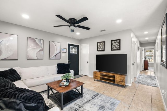 210 N El Centro Boulevard, Panama City Beach, FL 32413