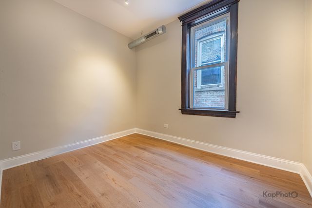 2644 W 22nd Place 2, Chicago, IL 60608