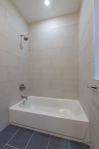 2644 W 22nd Place 2, Chicago, IL 60608