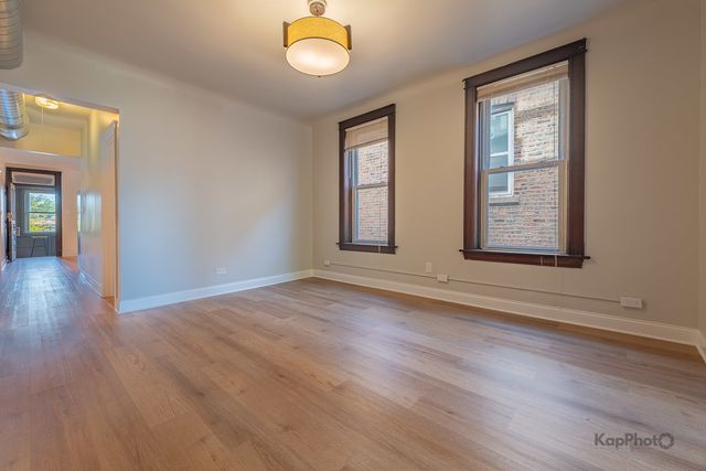 2644 W 22nd Place 2, Chicago, IL 60608