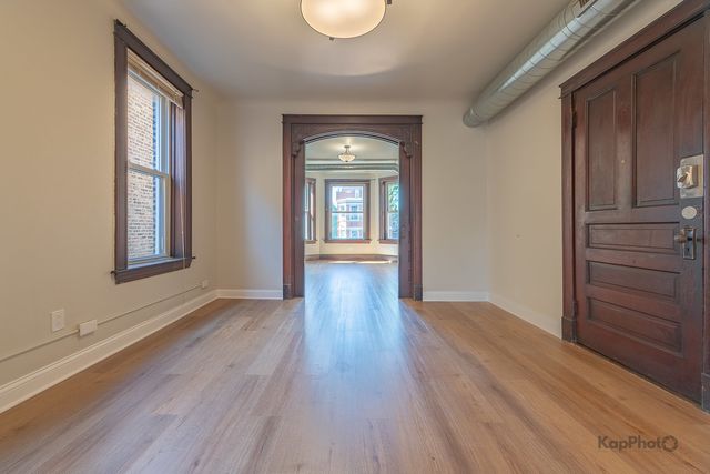 2644 W 22nd Place 2, Chicago, IL 60608